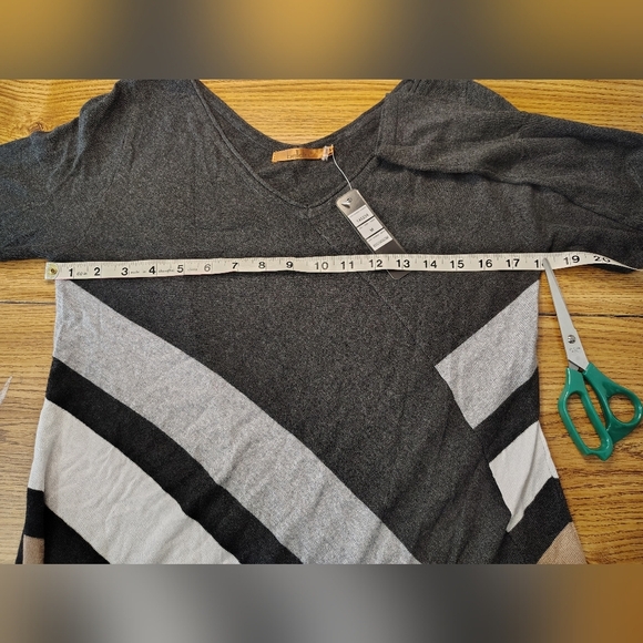 Belldini asymmetrical color block tunic sweater, cotton blend, size M, stretch. - Picture 6 of 14